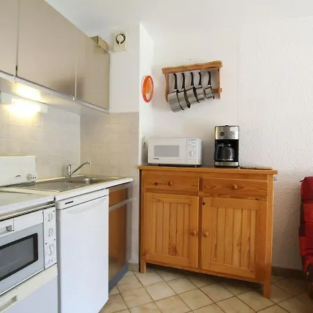 3 Pieces, 6 Couchages A La Salle-les-alpes, Proche Pistes, Balcon Et Terrasse - Fr-1-330f-41 *