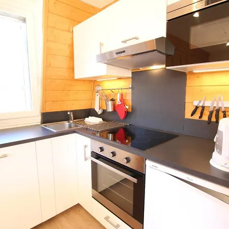 3 Pieces, 6 Couchages A La Salle-les-alpes, Proche Pistes, Balcon Et Terrasse - Fr-1-330f-41 Serre Chevalier