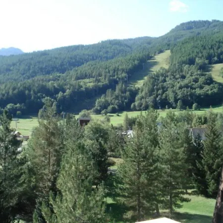 3 Pieces, 6 Couchages A La Salle-les-alpes, Proche Pistes, Balcon Et Terrasse - Fr-1-330f-41 Apartman